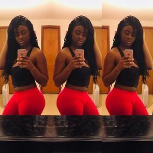 Meet your Posher, Adrianna